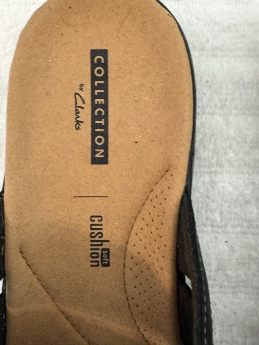 Collections by Clarks black slip on sandals - Picture 6 of 8